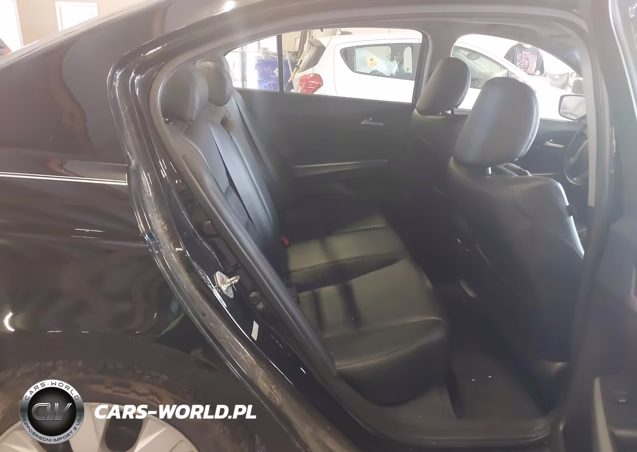 2010 Honda Accord 2.4 Ex-L VIN:1HGCP2F82AA051563 - 8