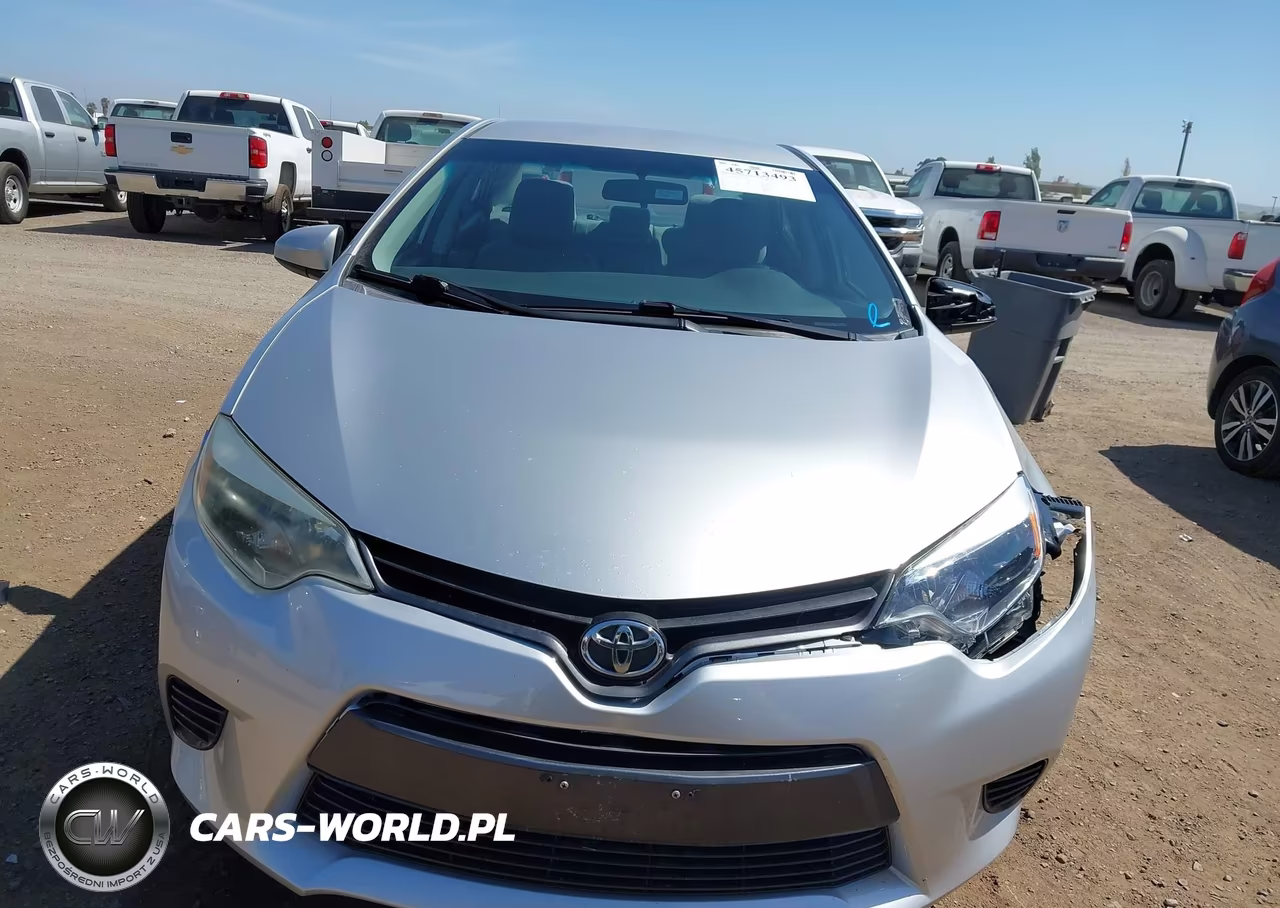 2015 Toyota Corolla Le VIN:5YFBURHE4FP275497 - 12