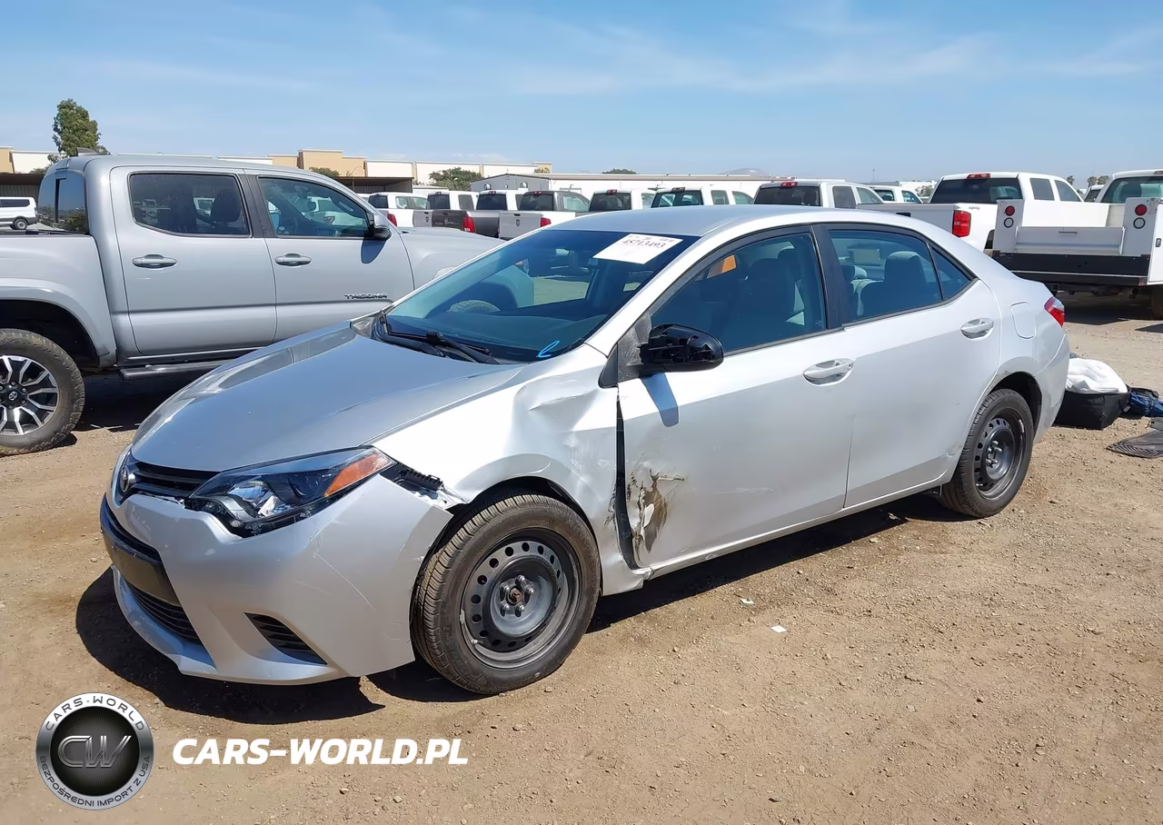 2015 Toyota Corolla Le VIN:5YFBURHE4FP275497 - 2