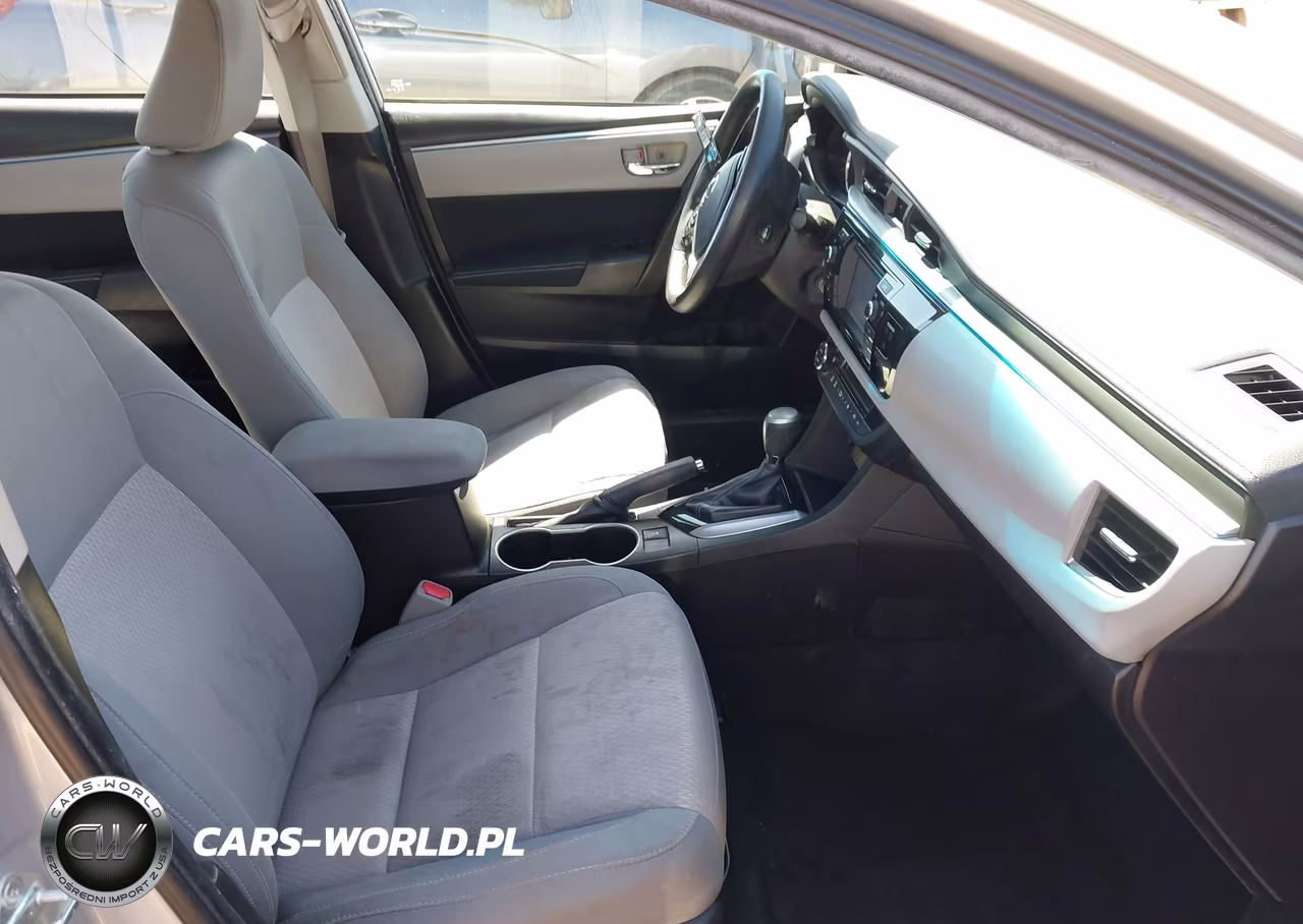 2015 Toyota Corolla Le VIN:5YFBURHE4FP275497 - 5