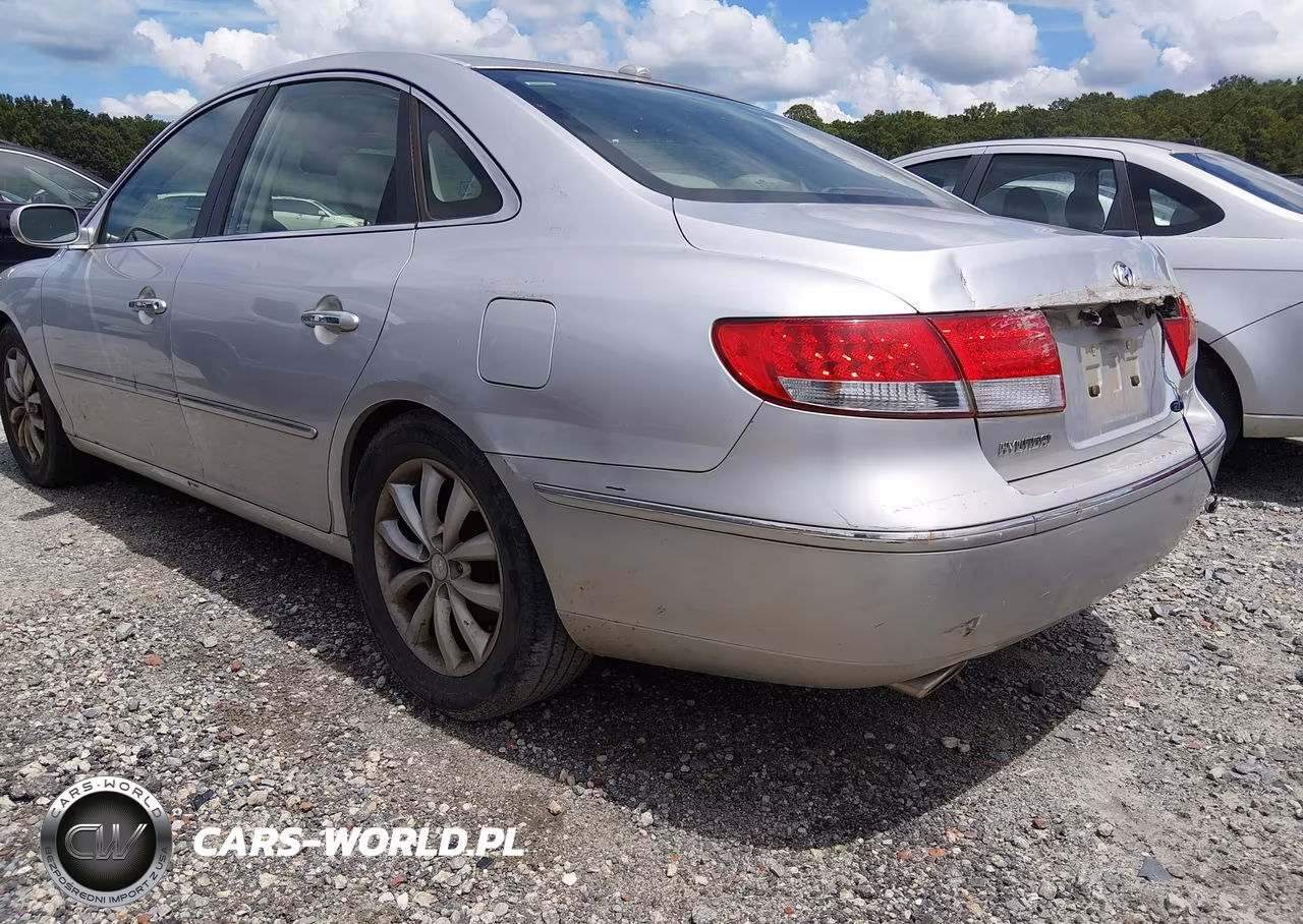 2007 Hyundai Azera Limited-Se VIN:KMHFC46F77A215279 - 3