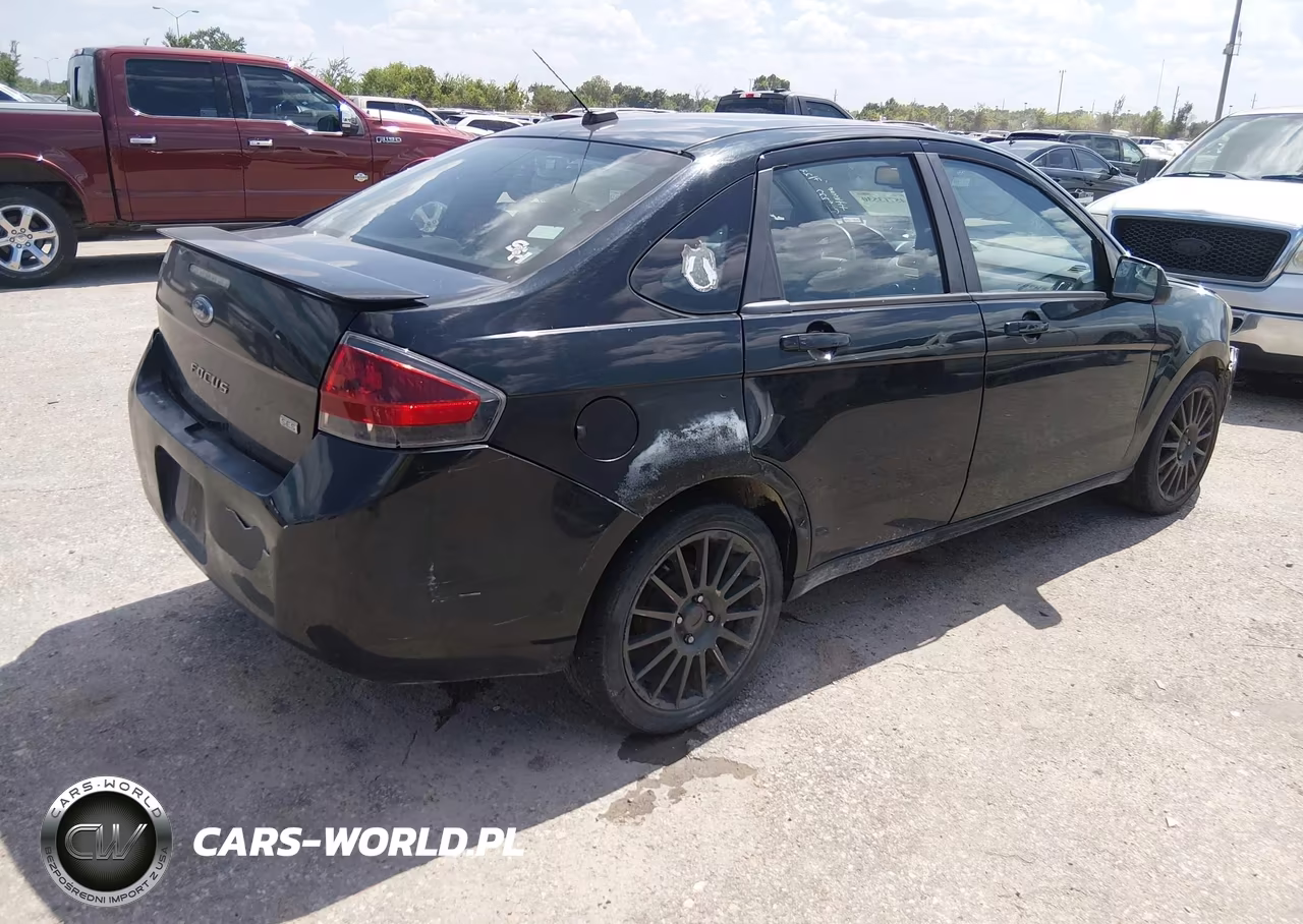 2010 Ford Focus Ses VIN:1FAHP3GN4AW269222 - 4