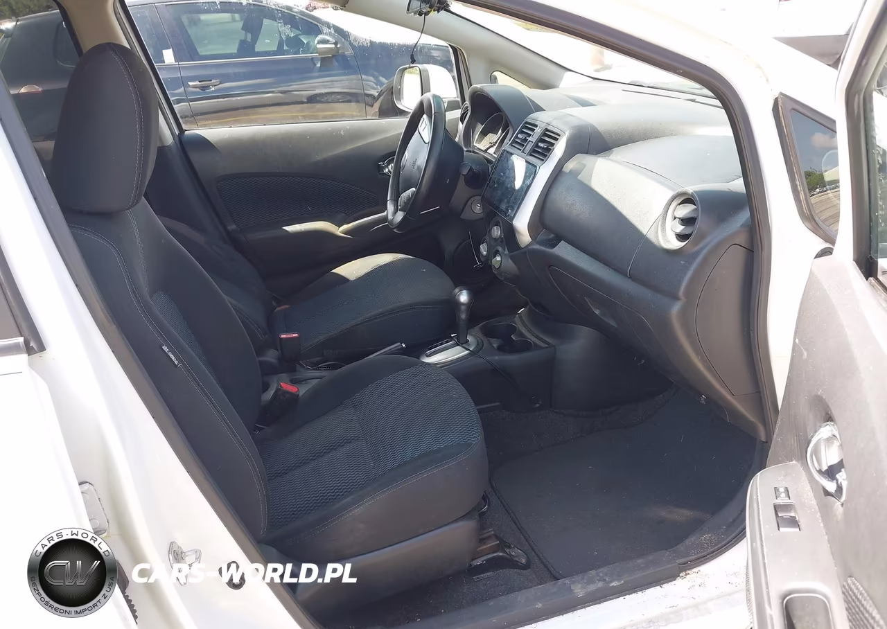 2014 Nissan Versa Note Sv VIN:3N1CE2CP5EL352376 - 5
