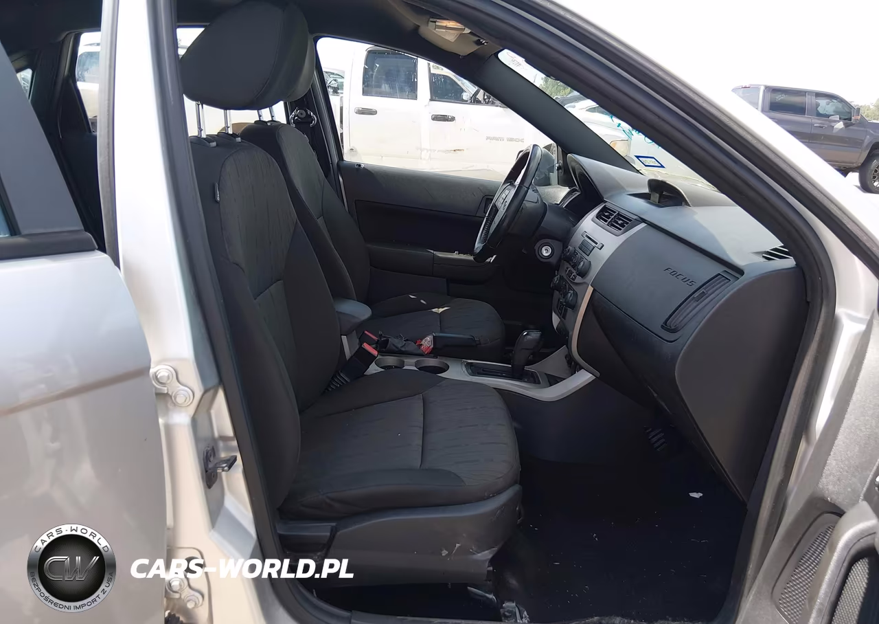 2010 Ford Focus Se VIN:1FAHP3FN4AW249103 - 5
