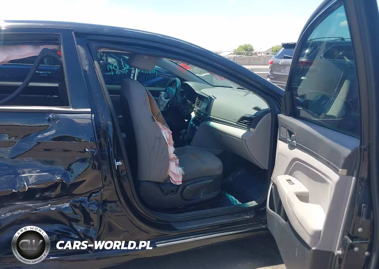 2020 Hyundai Elantra Sel VIN:5NPD84LF6LH625141 - 5