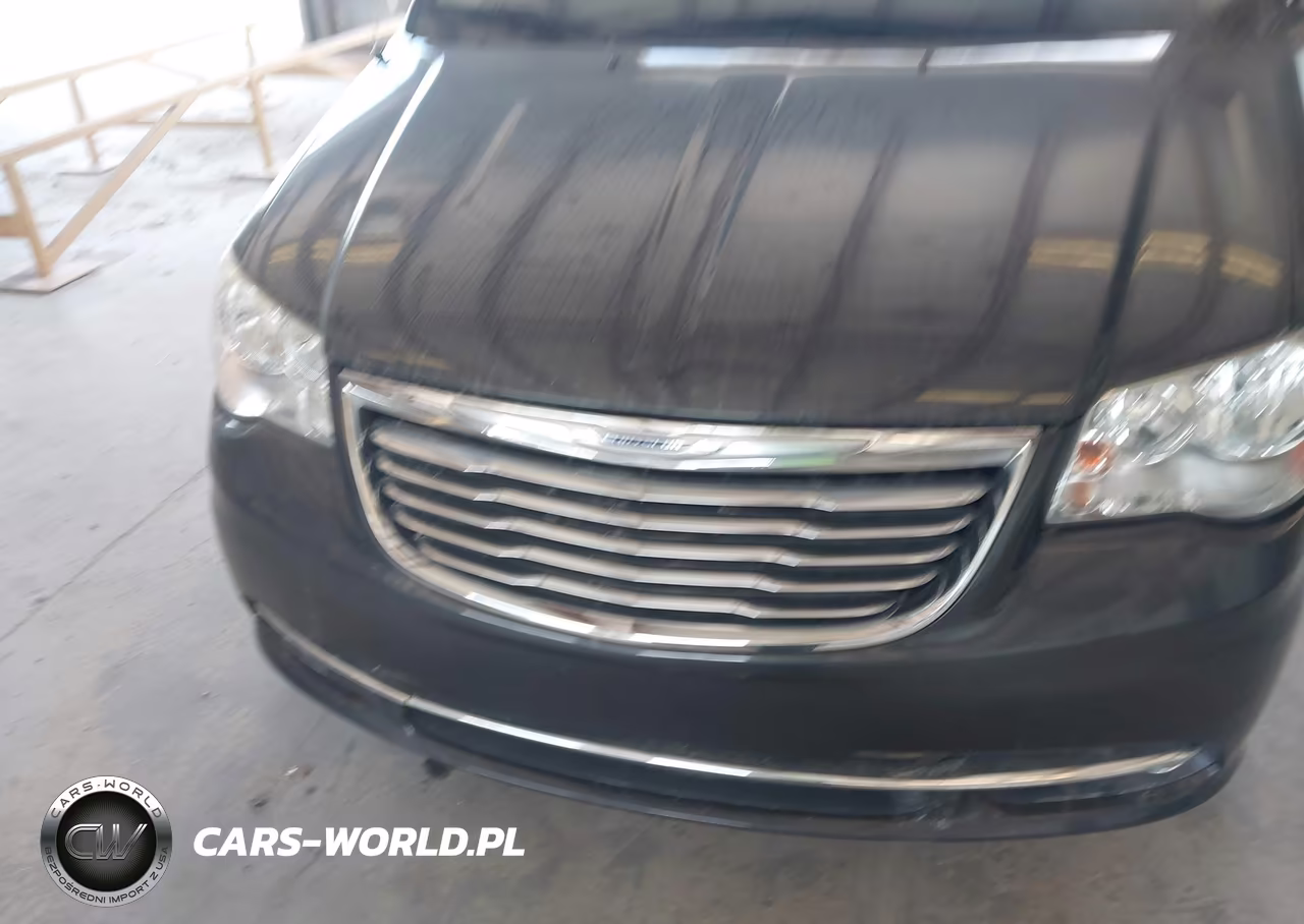 2011 Chrysler Town & Country Touring-L VIN:2A4RR8DG9BR721813 - 6