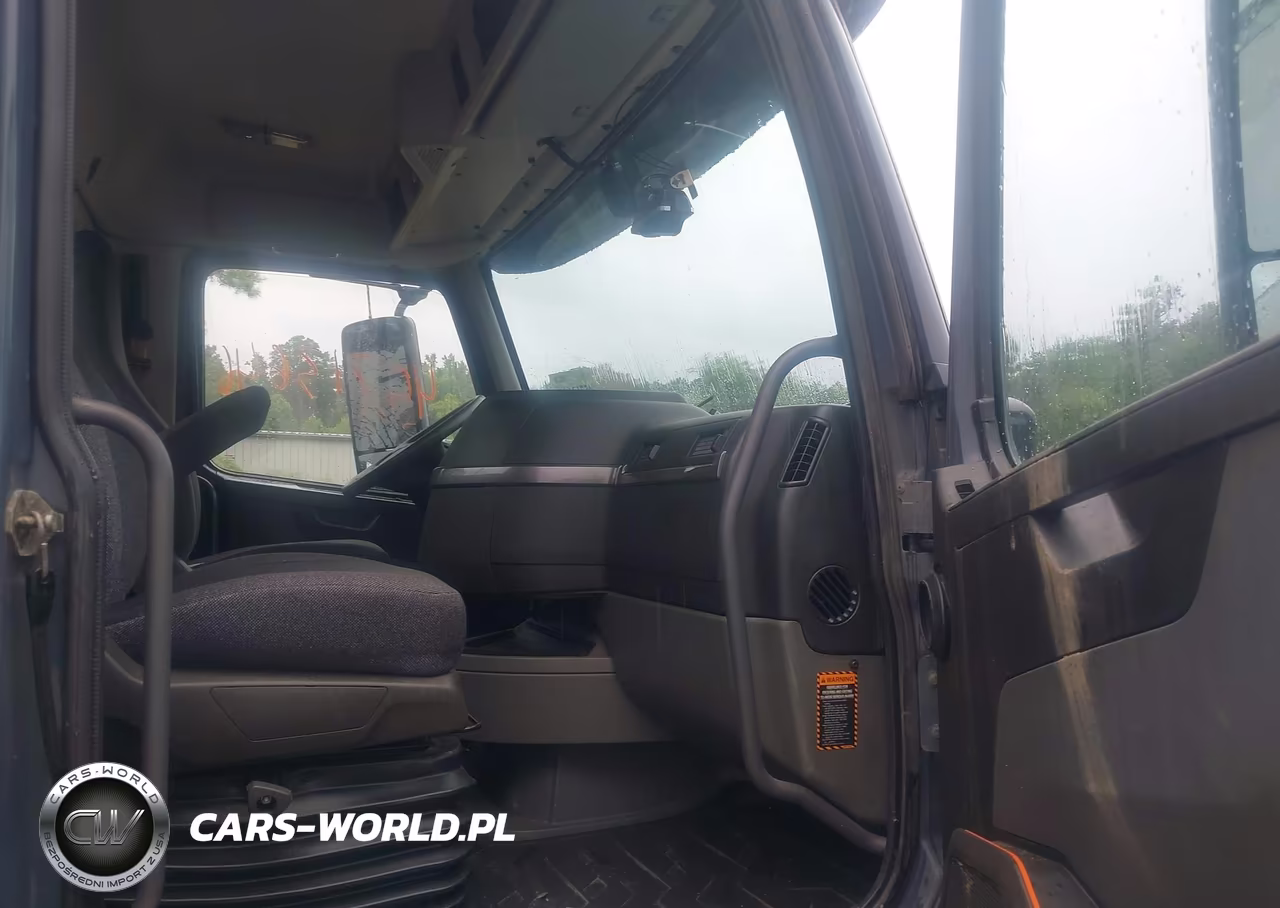 2020 Volvo Vnr VIN:4V4WC9EG0LN261832 - 7