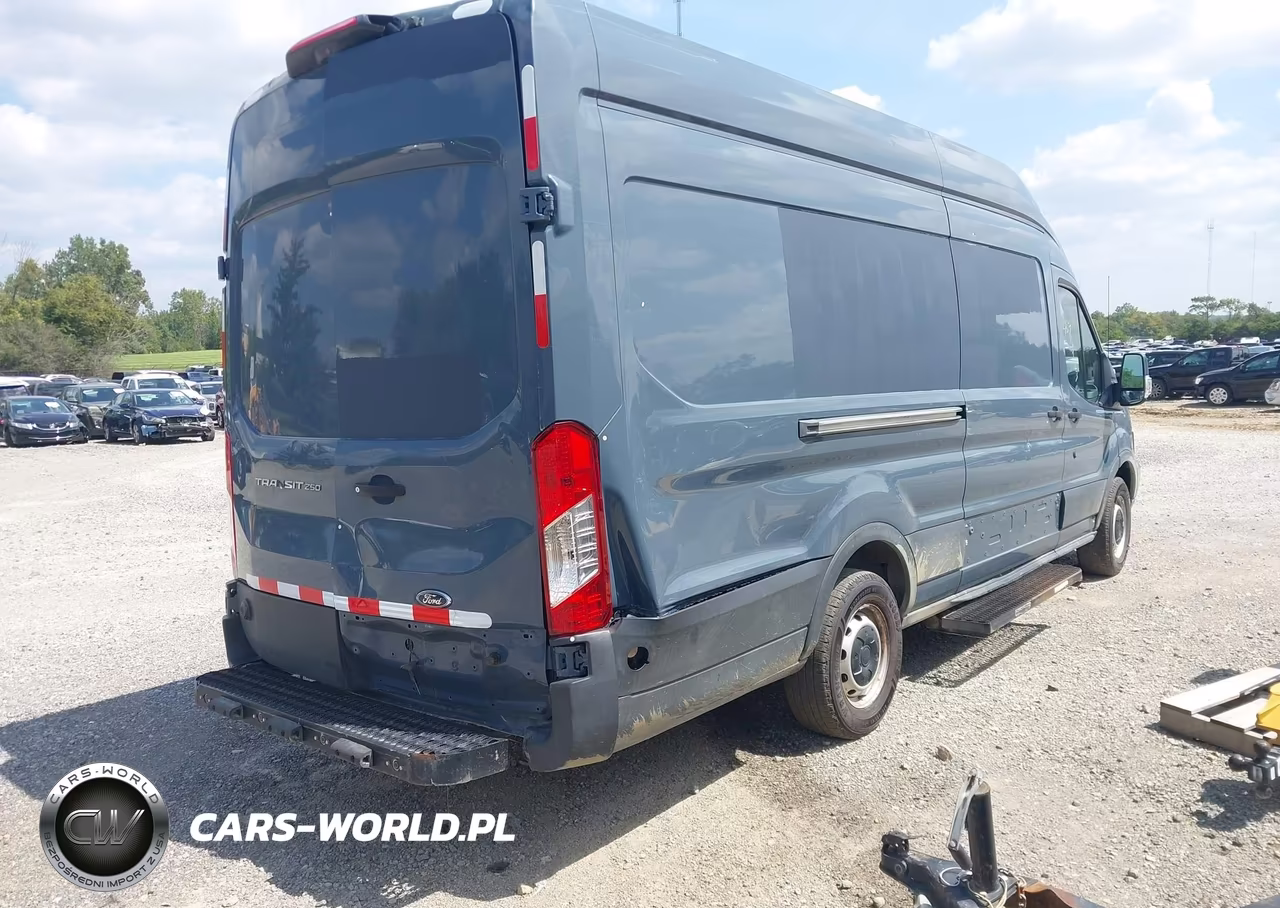2019 Ford Transit-250 VIN:1FTYR3XM7KKB78255 - 4