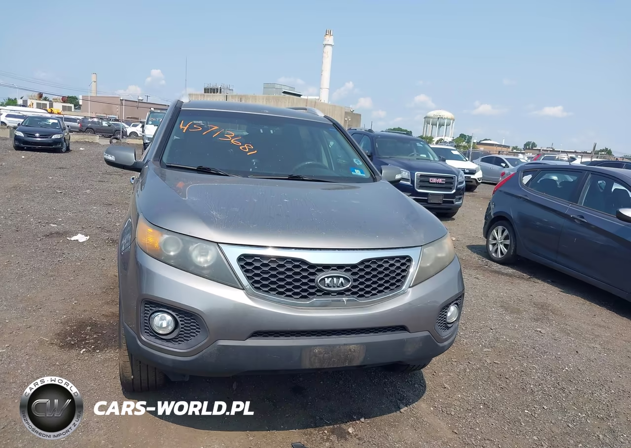 2011 Kia Sorento Lx V6 VIN:5XYKT4A25BG121045 - 6