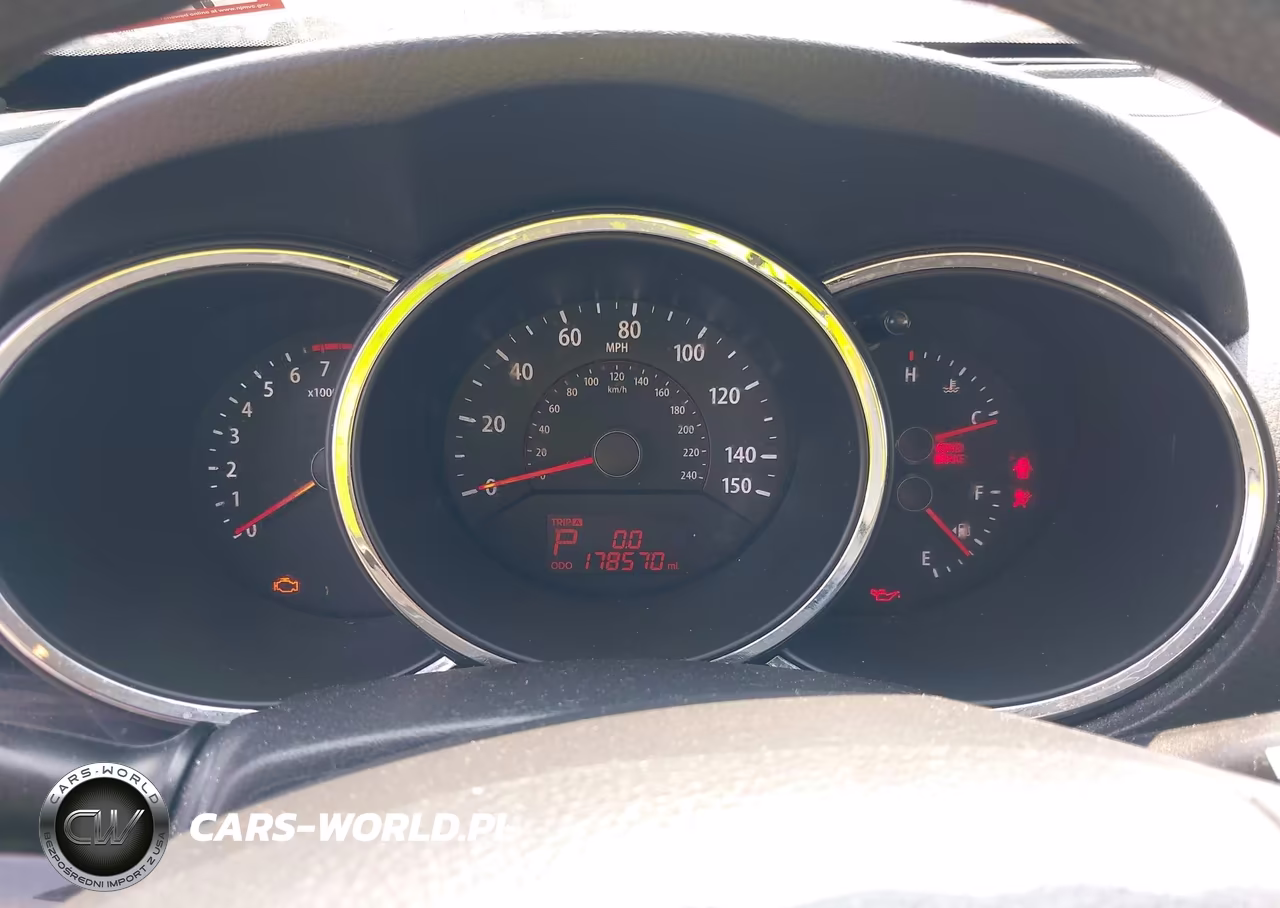 2011 Kia Sorento Lx V6 VIN:5XYKT4A25BG121045 - 7