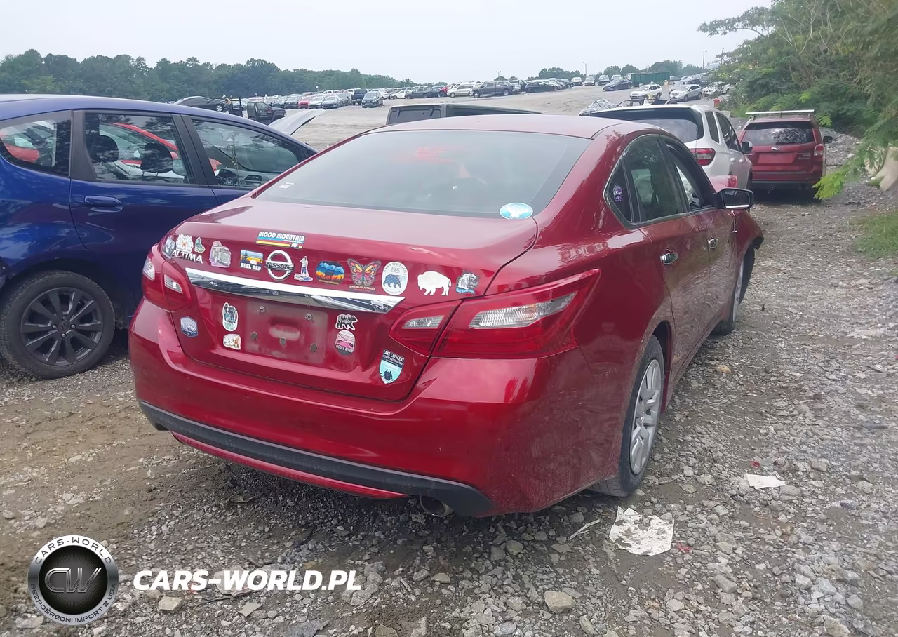 2018 Nissan Altima 2.5 S VIN:1N4AL3AP2JC270426 - 4