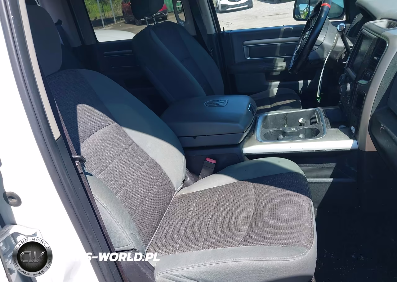 2016 Ram 3500 Big Horn VIN:3C63R3DT2GG128424 - 6