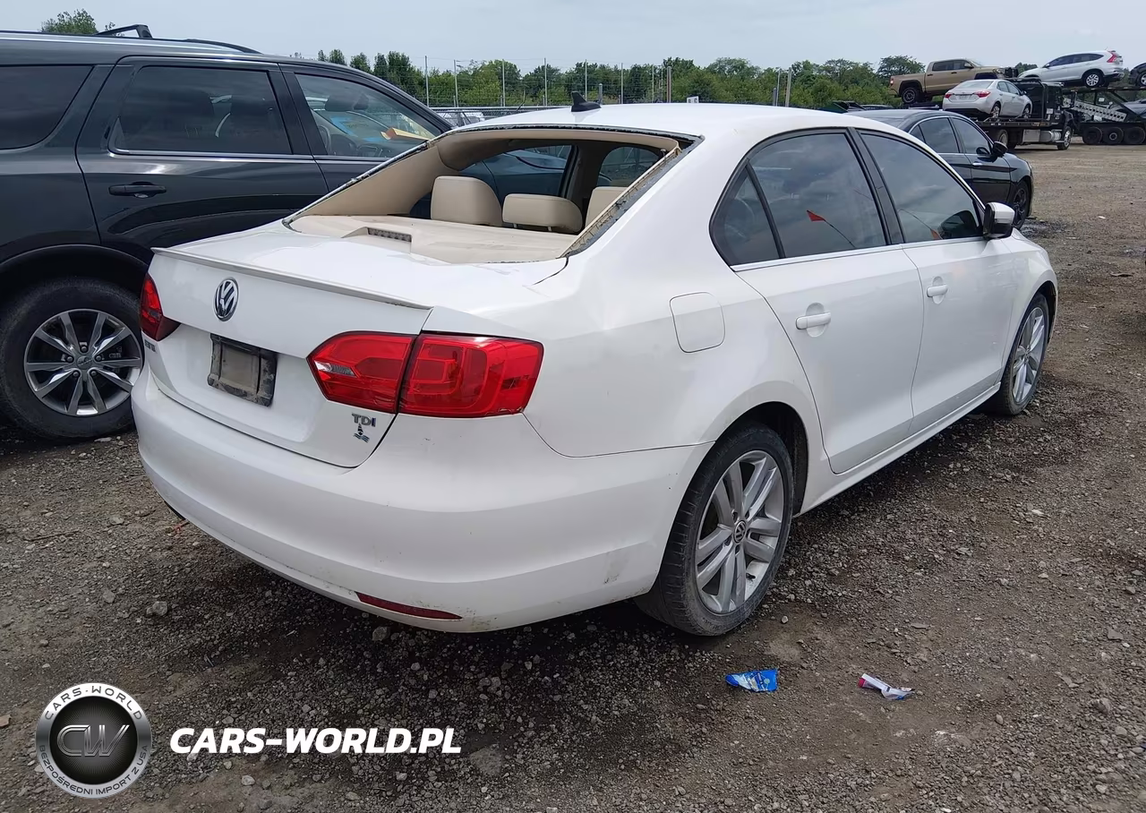 2013 Volkswagen Jetta 2.0L Tdi VIN:3VWLL7AJ3DM398468 - 4
