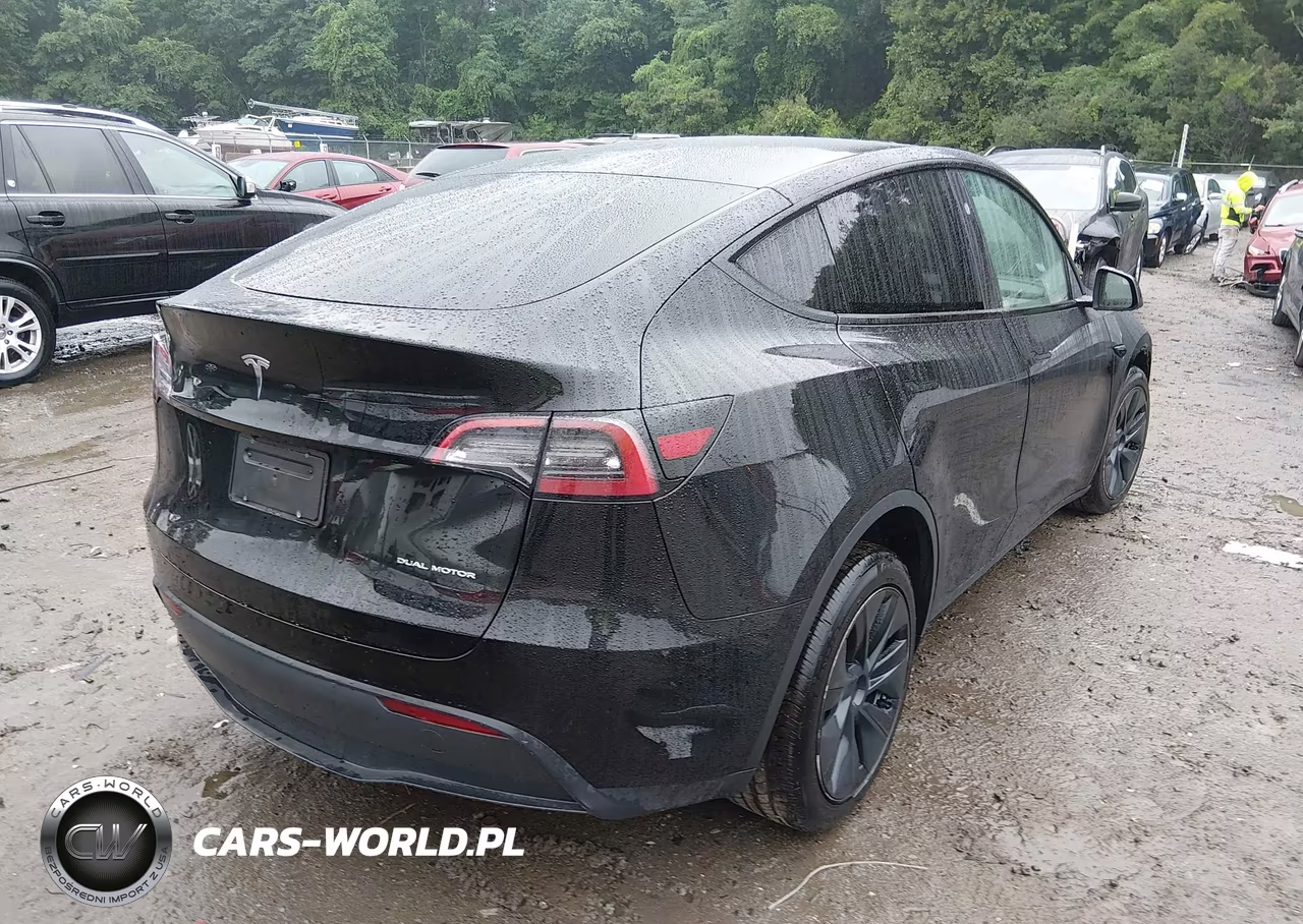 2024 Tesla Model Y Long Range Dual Motor All-Wheel Drive VIN:7SAYGAEE2RF151478 - 4