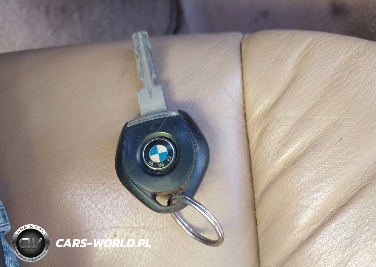 1995 BMW 325 I VIN:WBACB3324SFE23363 - 11
