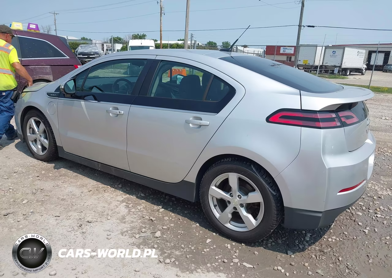 2014 Chevrolet Volt VIN:1G1RA6E43EU121665 - 3