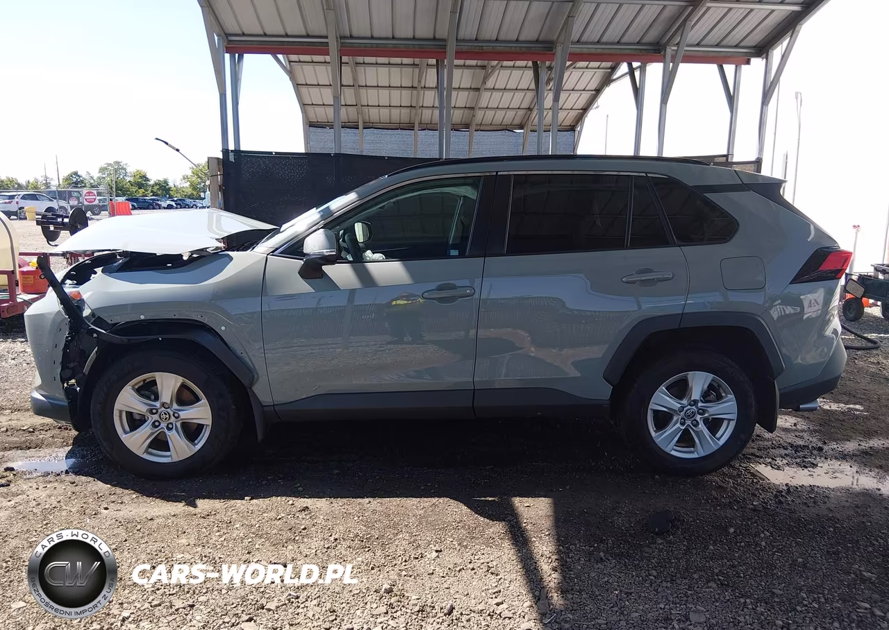 2021 Toyota Rav4 Xle VIN:2T3P1RFV7MW238609 - 13