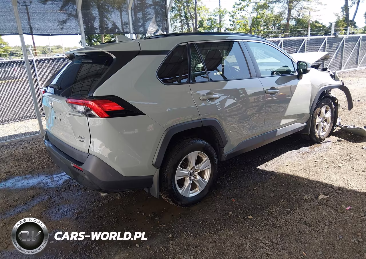 2021 Toyota Rav4 Xle VIN:2T3P1RFV7MW238609 - 4