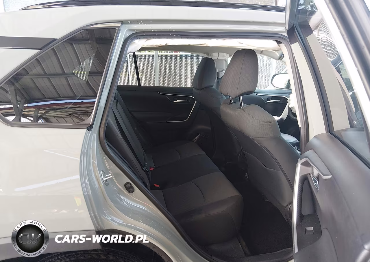 2021 Toyota Rav4 Xle VIN:2T3P1RFV7MW238609 - 8