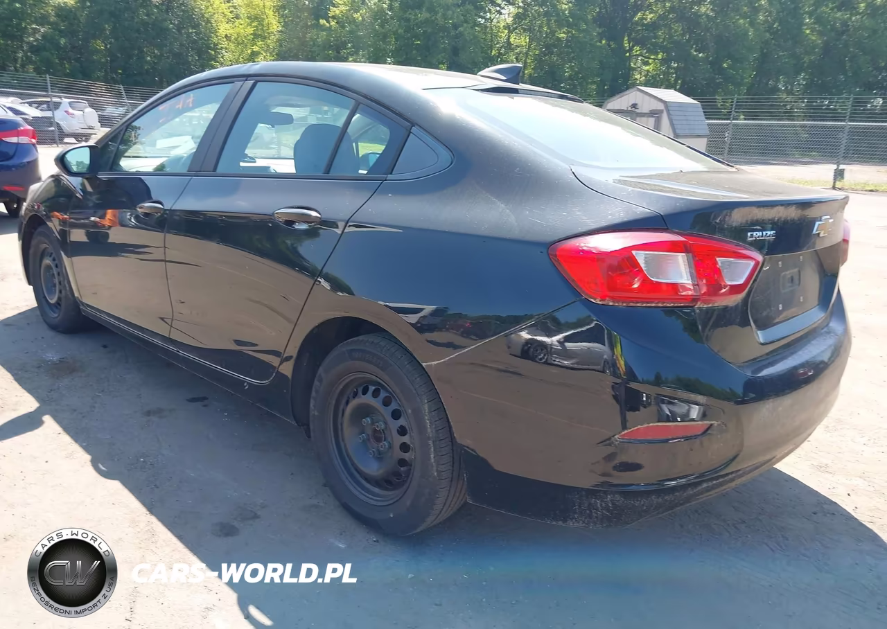 2018 Chevrolet Cruze Ls Auto VIN:1G1BC5SM7J7109585 - 3