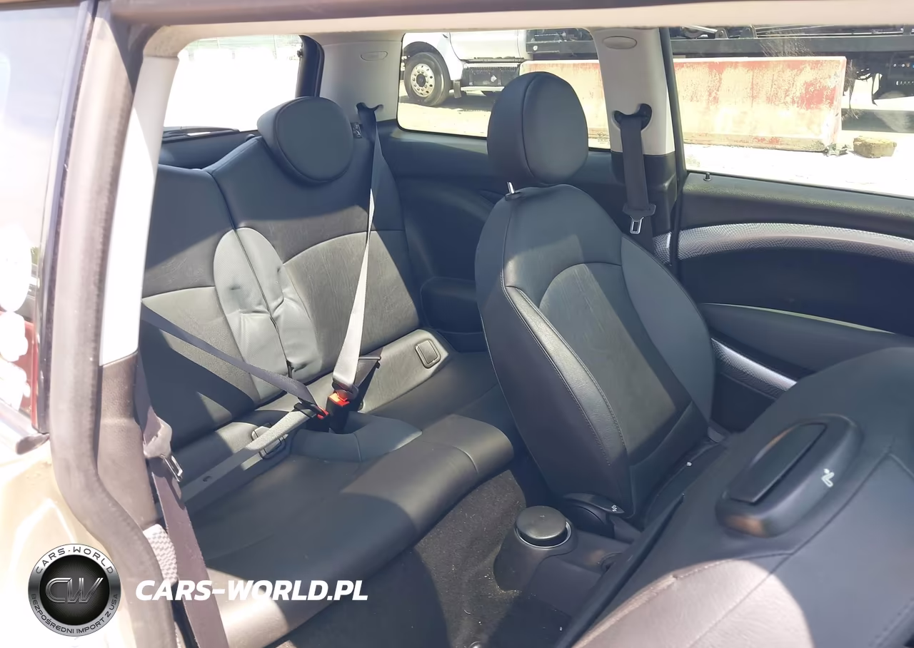 2010 Mini Cooper S VIN:WMWMF7C55ATZ73274 - 8