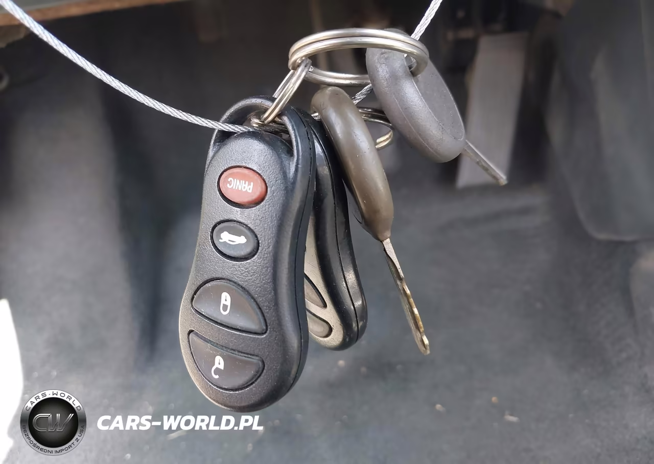 2004 Chrysler Sebring Limited VIN:1C3EL65R04N127304 - 11