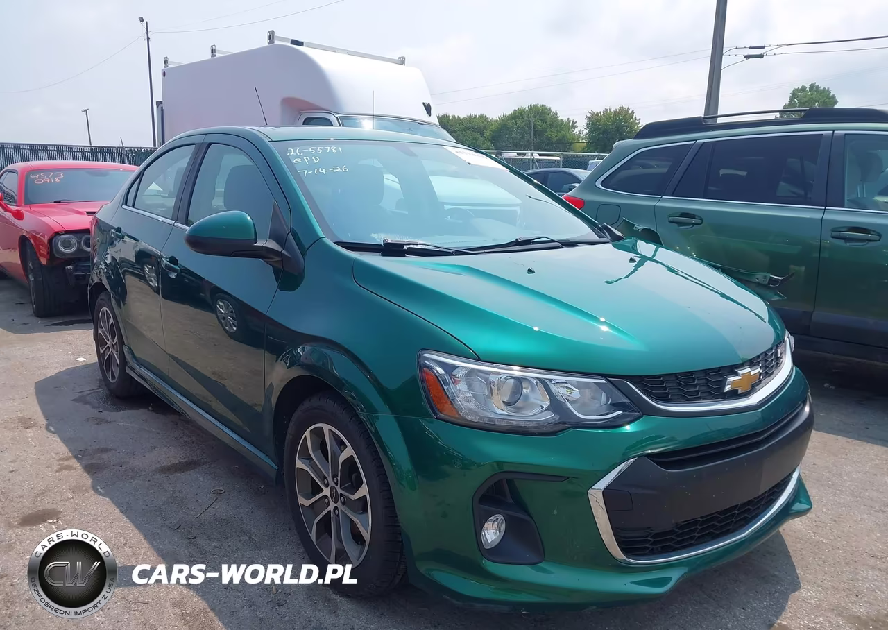 2018 Chevrolet Sonic Lt Auto – zdjęcie 1 z 12