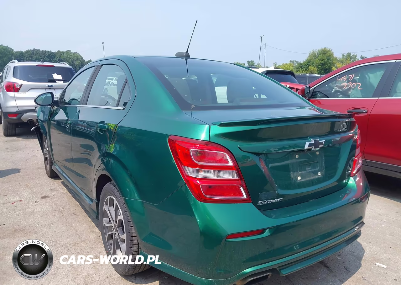 2018 Chevrolet Sonic Lt Auto VIN:1G1JD5SH1J4125519 - 3