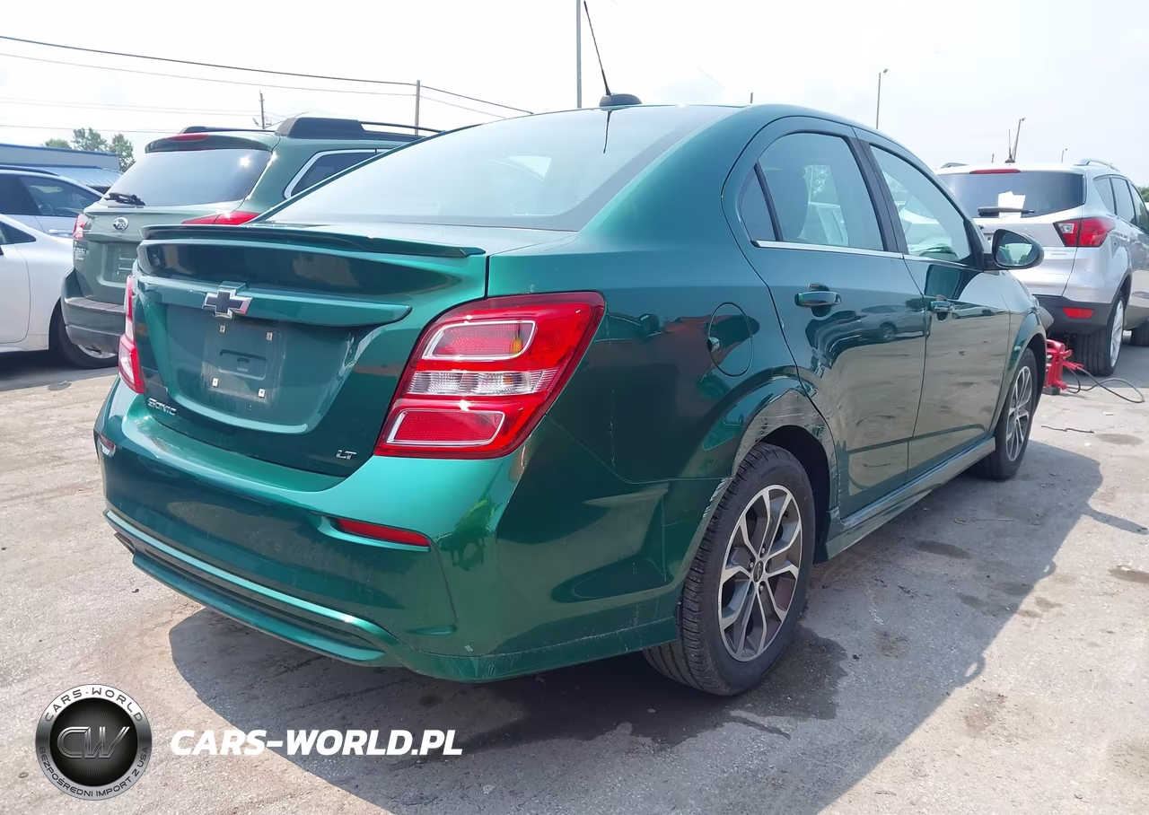 2018 Chevrolet Sonic Lt Auto VIN:1G1JD5SH1J4125519 - 4