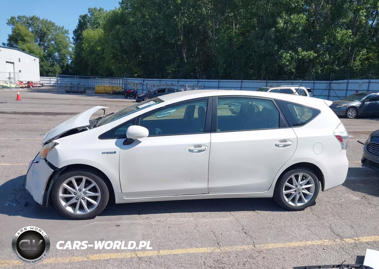 2013 Toyota Prius V Five VIN:JTDZN3EU8D3191659 - 14