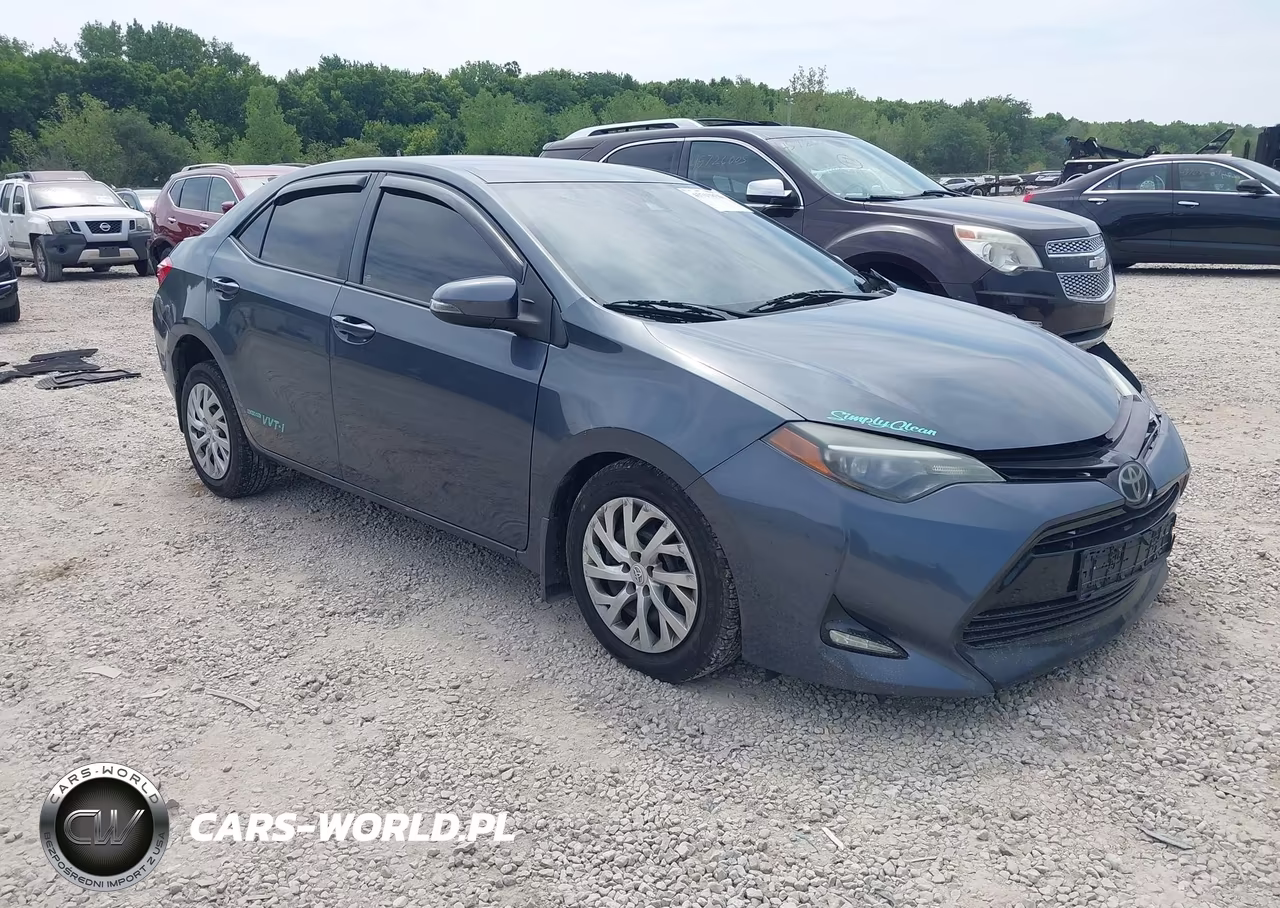 2017 Toyota Corolla Le VIN:5YFBURHE4HP729590 - 1
