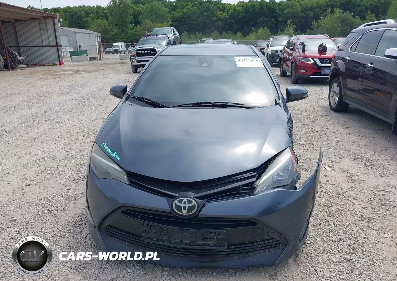 2017 Toyota Corolla Le VIN:5YFBURHE4HP729590 - 12