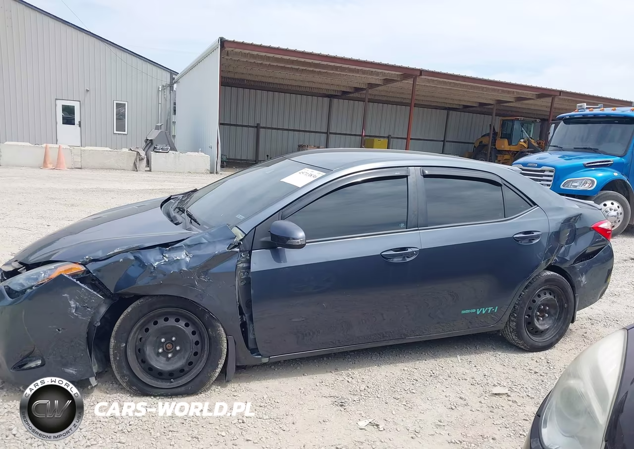 2017 Toyota Corolla Le VIN:5YFBURHE4HP729590 - 14