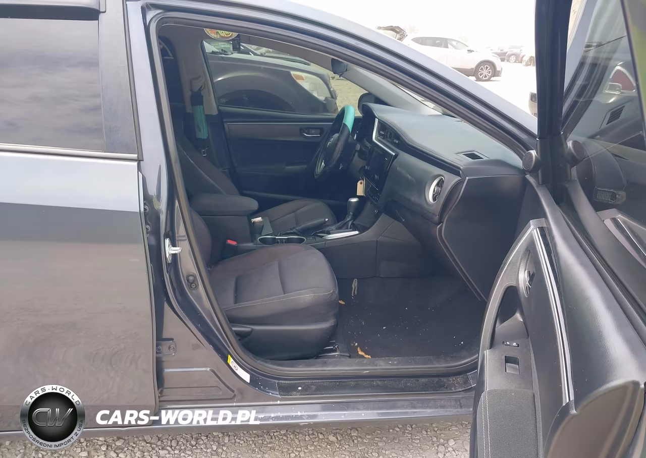 2017 Toyota Corolla Le VIN:5YFBURHE4HP729590 - 5
