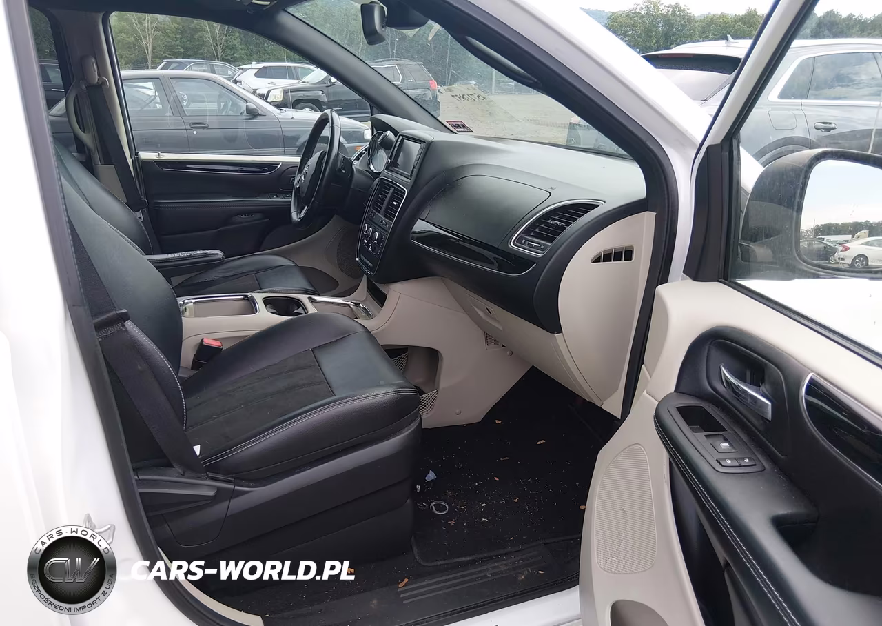 2019 Dodge Grand Caravan Sxt VIN:2C4RDGCG5KR749446 - 5