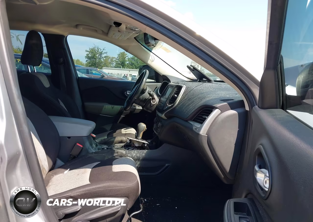 2014 Jeep Cherokee Sport VIN:1C4PJMAB3EW278592 - 5