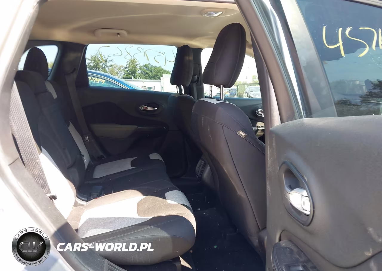 2014 Jeep Cherokee Sport VIN:1C4PJMAB3EW278592 - 8