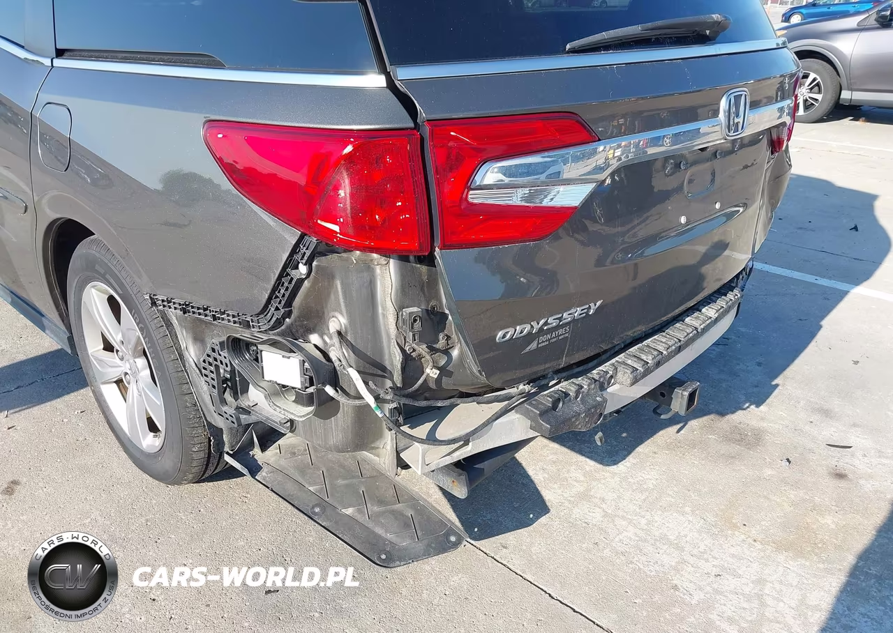 2018 Honda Odyssey Ex-L VIN:5FNRL6H79JB084924 - 6