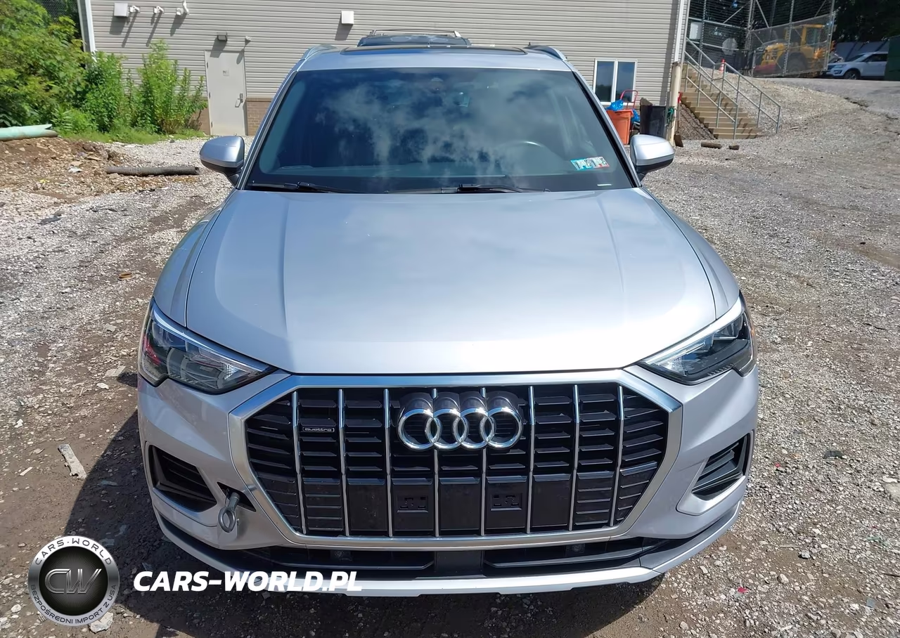 2019 Audi Q3 2.0T Premium VIN:WA1AECF38K1075495 - 12
