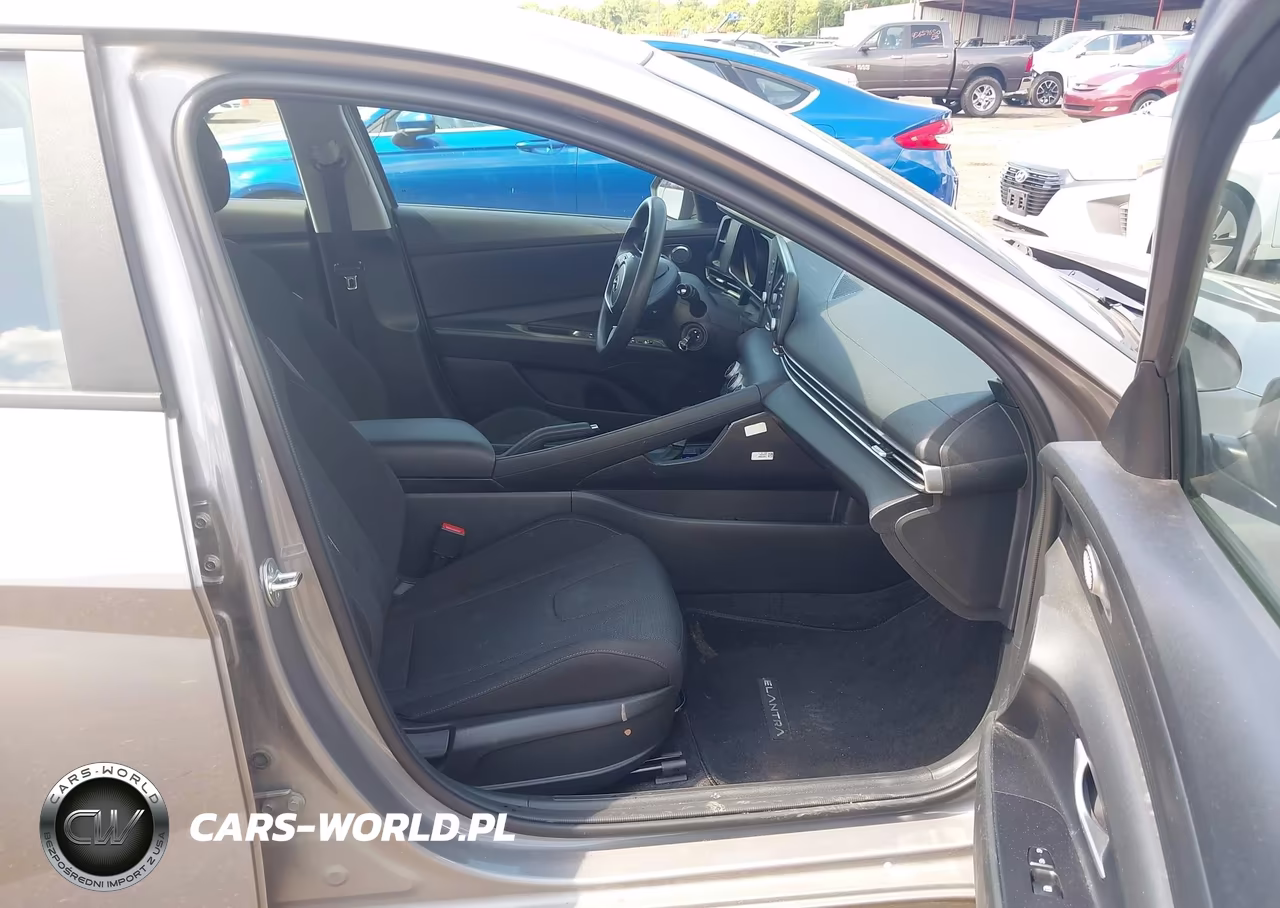 2023 Hyundai Elantra Se VIN:KMHLL4AG9PU550917 - 5