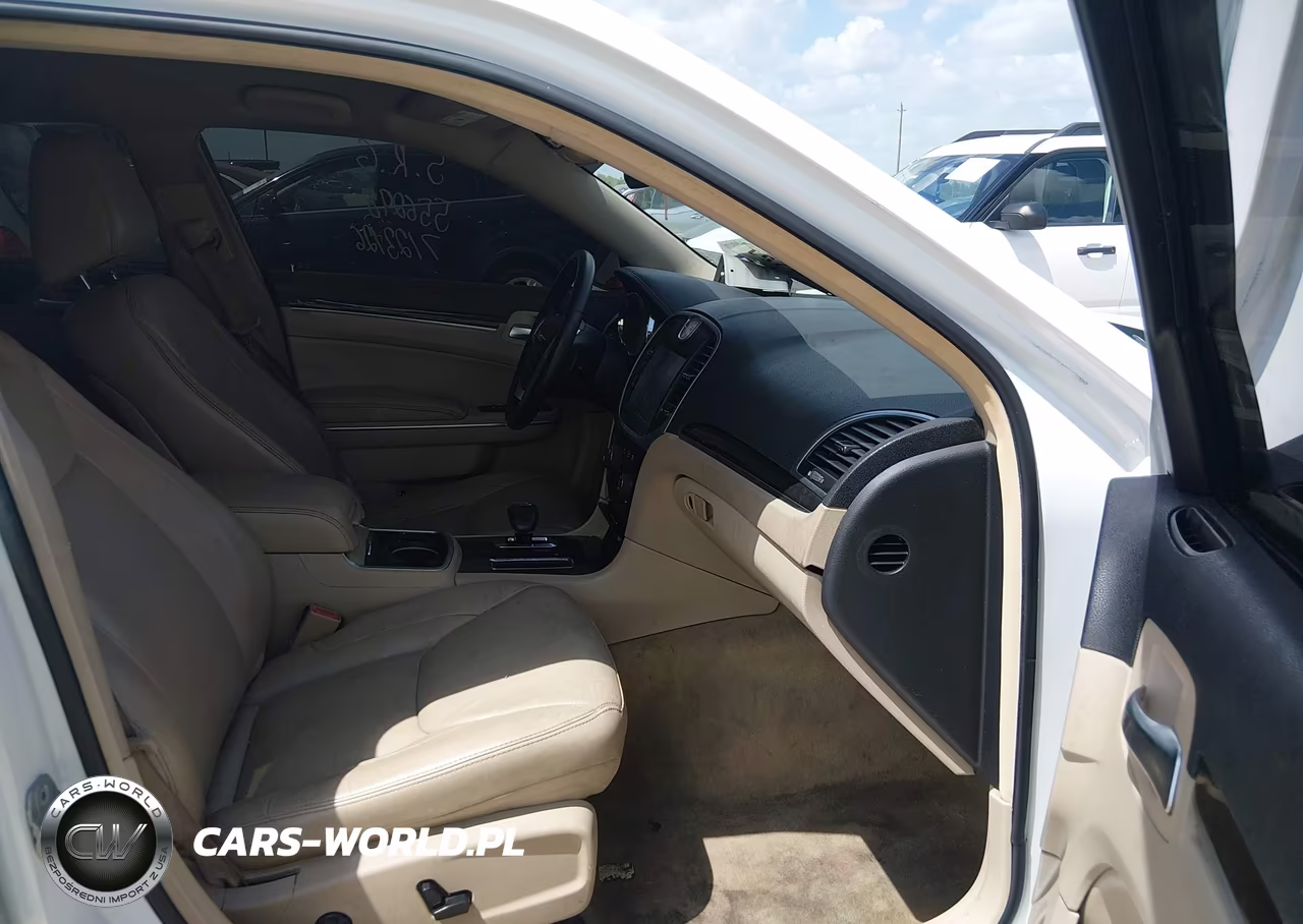 2013 Chrysler 300 Motown VIN:2C3CCARG3DH528132 - 5