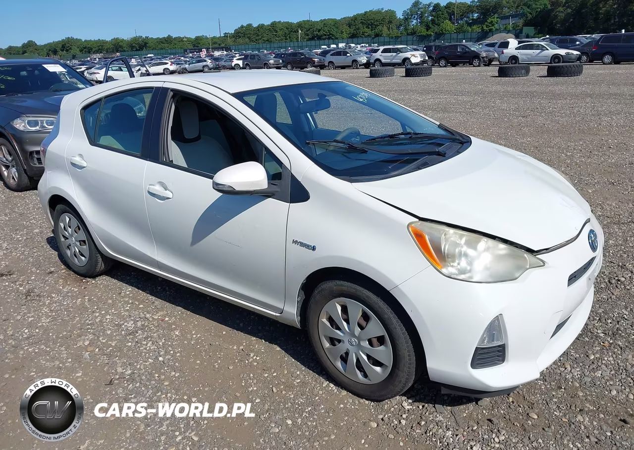 2013 Toyota Prius C One