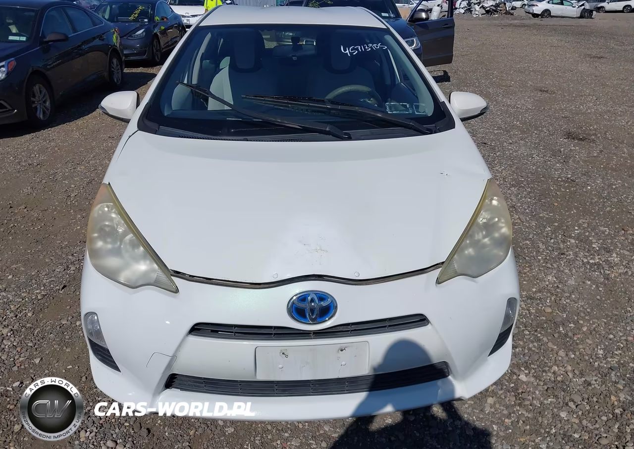 2013 Toyota Prius C One VIN:JTDKDTB31D1042568 - 12