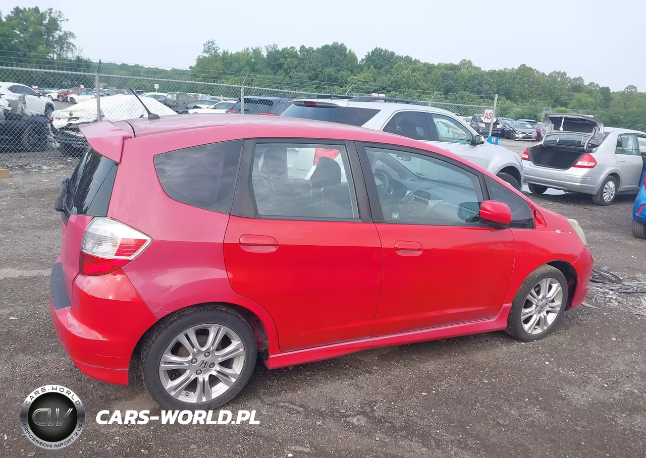 2009 Honda Fit Sport VIN:JHMGE884X9S036574 - 13