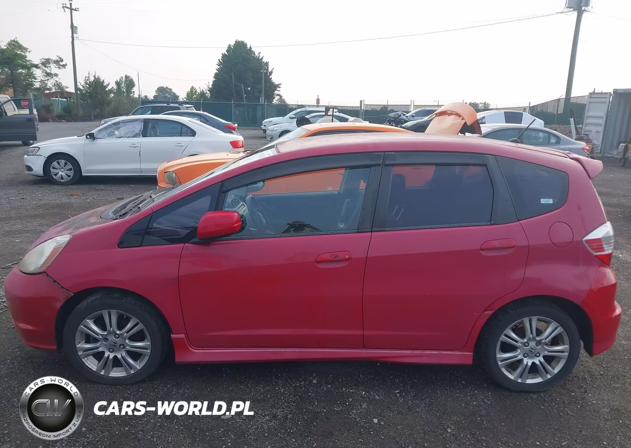 2009 Honda Fit Sport VIN:JHMGE884X9S036574 - 14