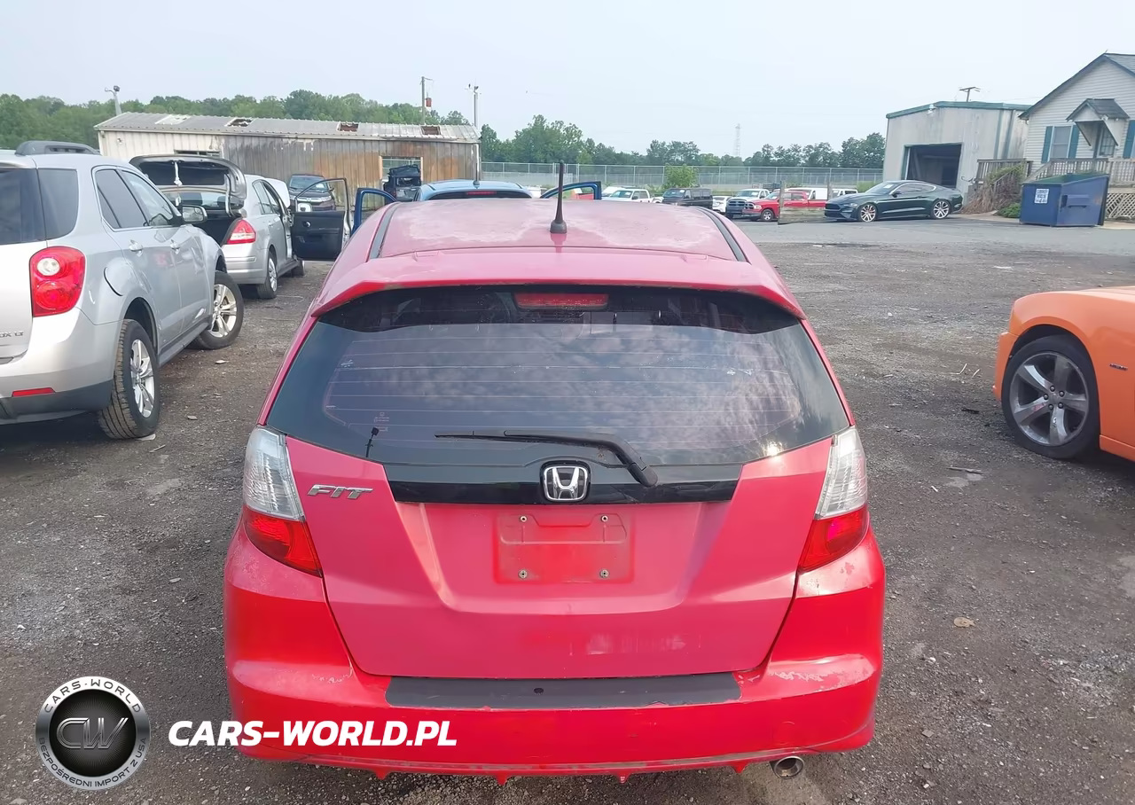 2009 Honda Fit Sport VIN:JHMGE884X9S036574 - 16