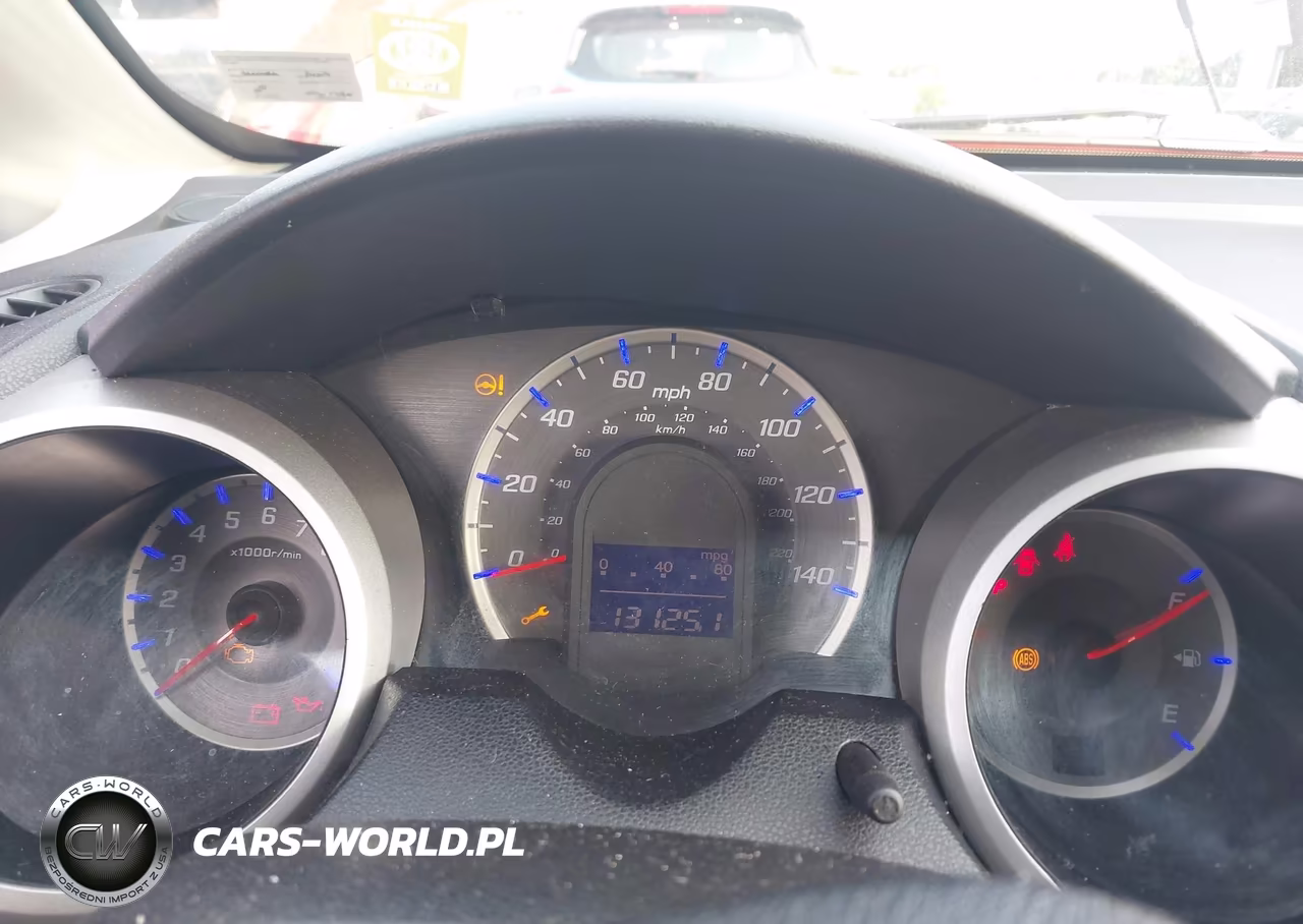 2009 Honda Fit Sport VIN:JHMGE884X9S036574 - 7