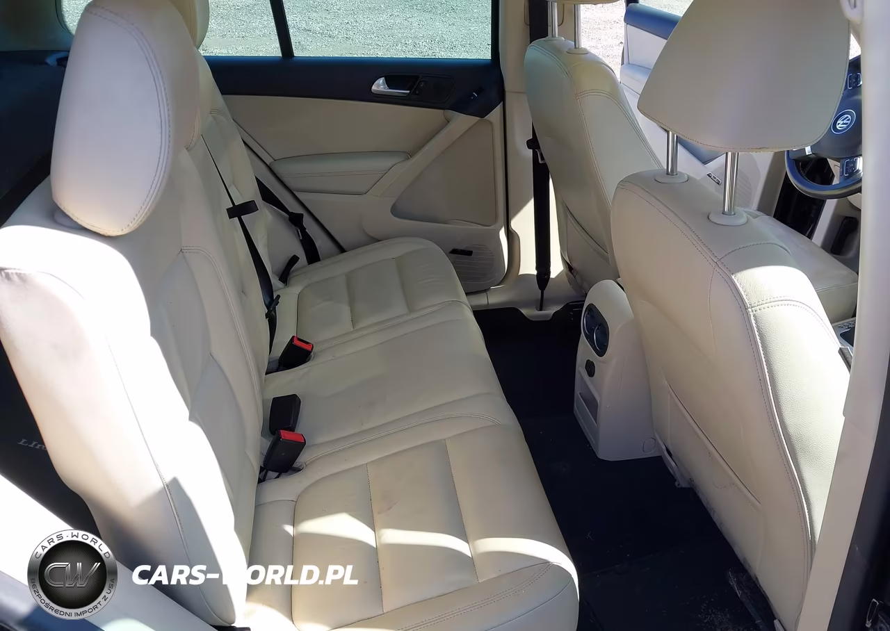 2016 Volkswagen Tiguan Sel VIN:WVGBV7AX5GW609733 - 8