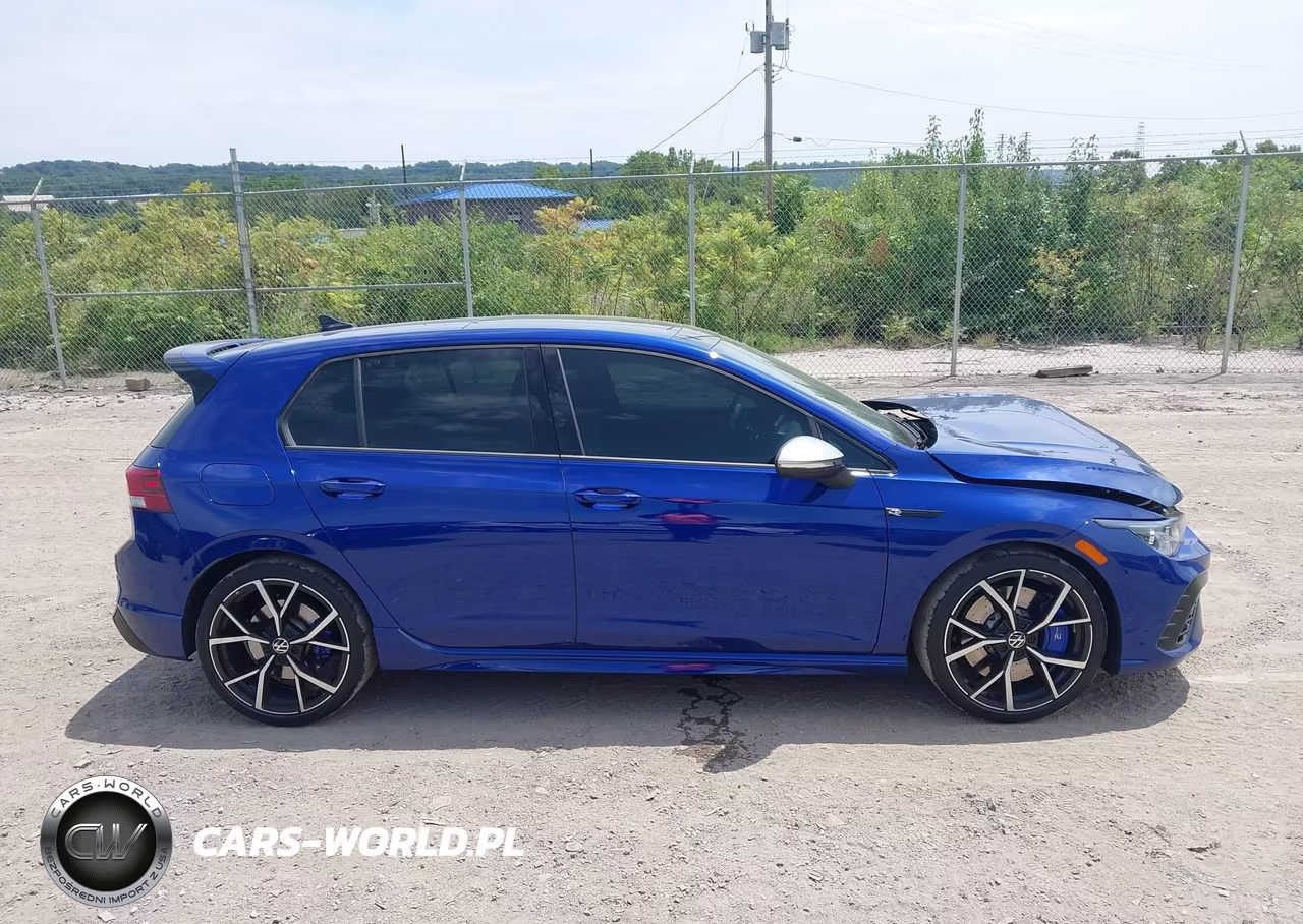 2022 Volkswagen Golf R 2.0T VIN:WVWEB7CD3NW127319 - 13