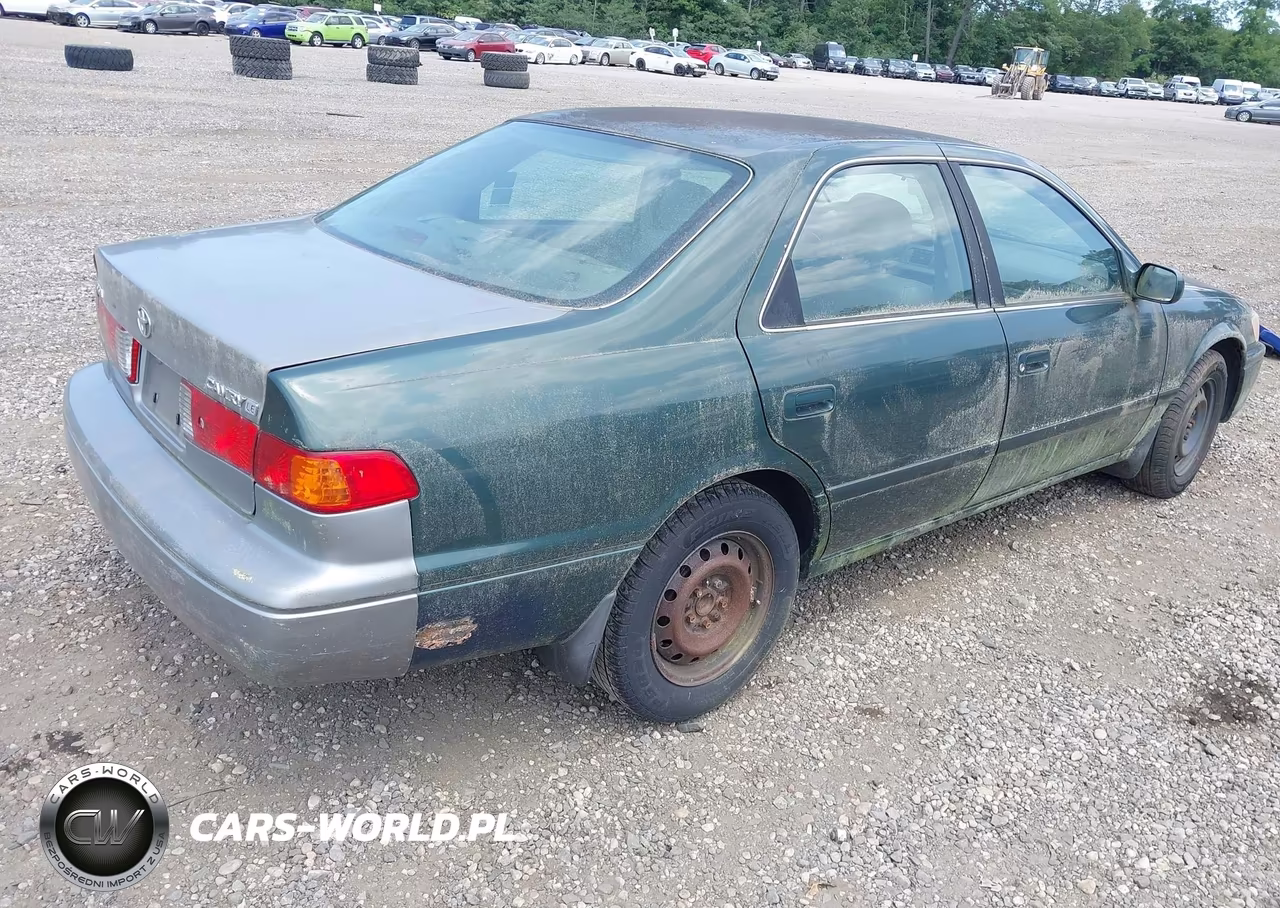 2000 Toyota Camry Le VIN:JT2BG22K8Y0383009 - 4